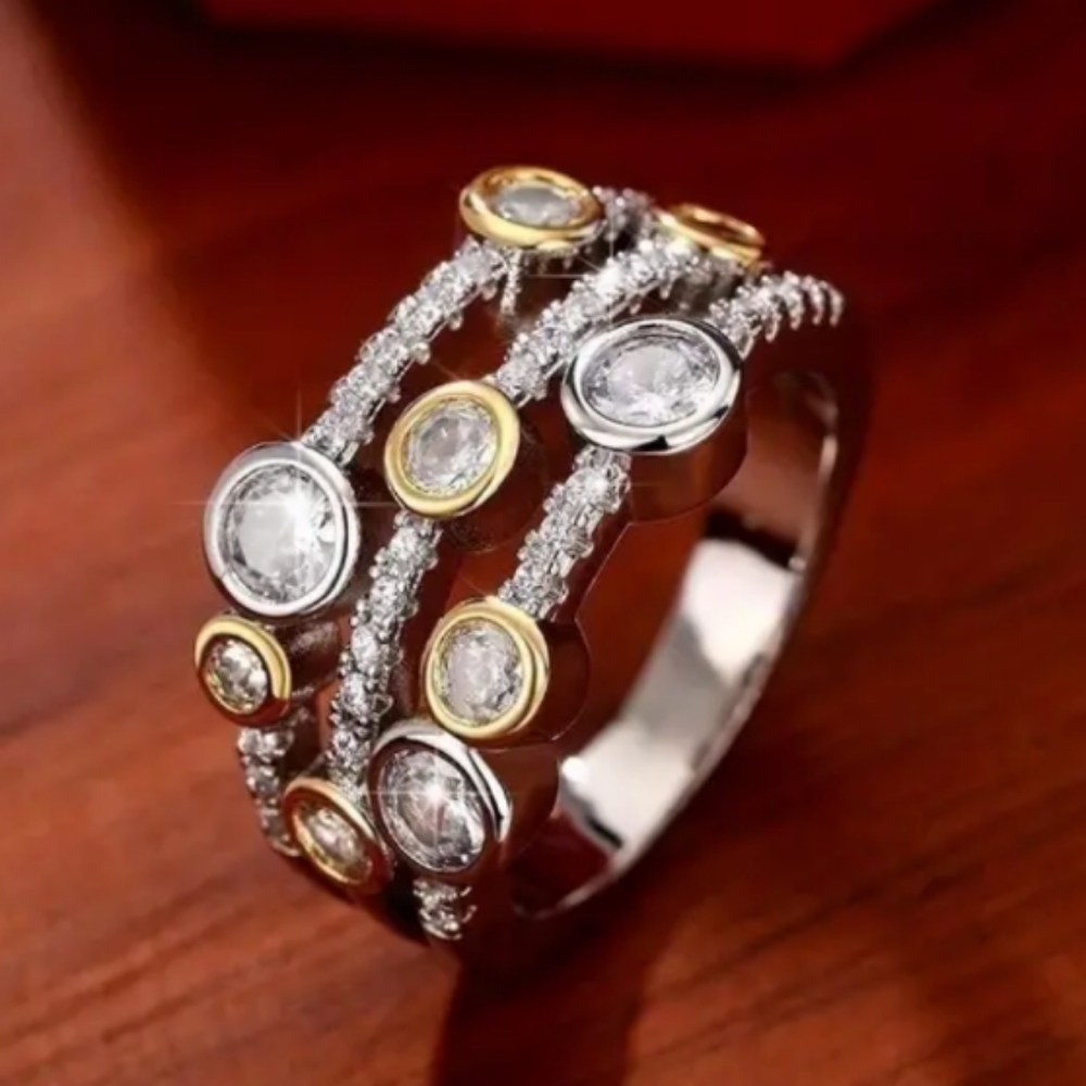 Stunning two tone multilayer ring size 6
